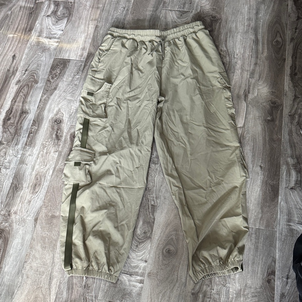 Women's Khaki Cargo Pants with Elastic Hem